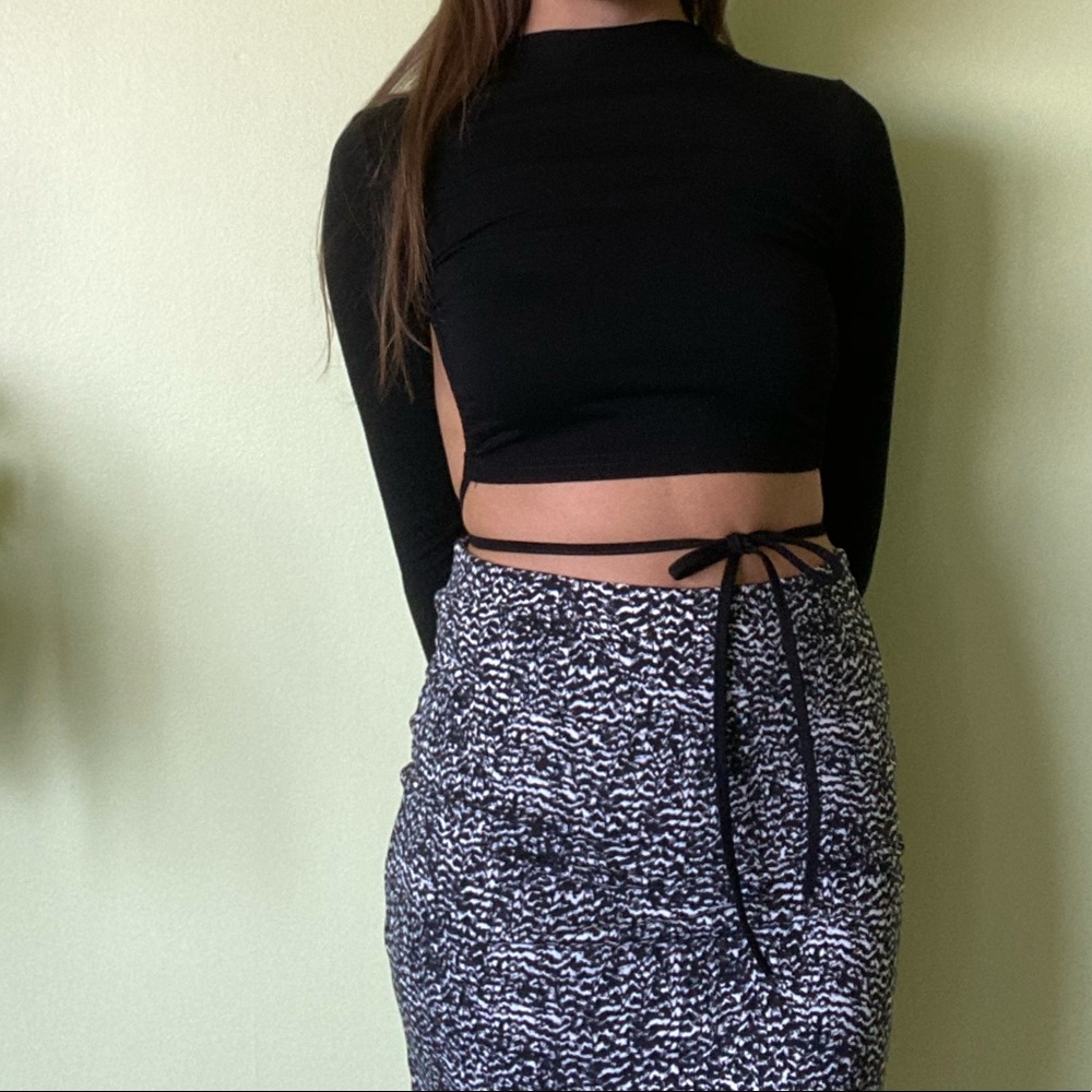 Mini skirt - Picture 2 of 4